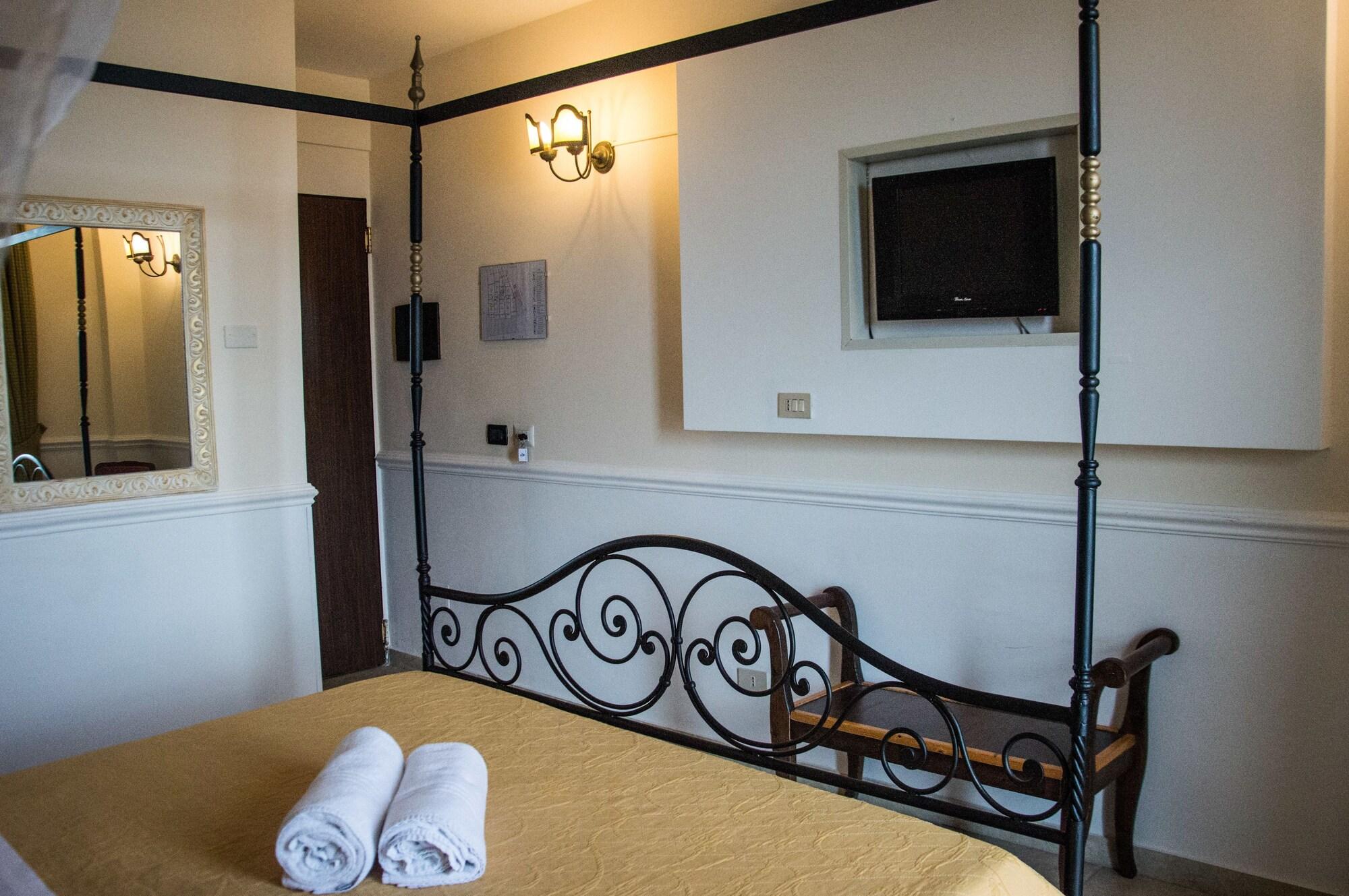 Hotel & Apartments Villa Linda Джардини-Наксос Экстерьер фото