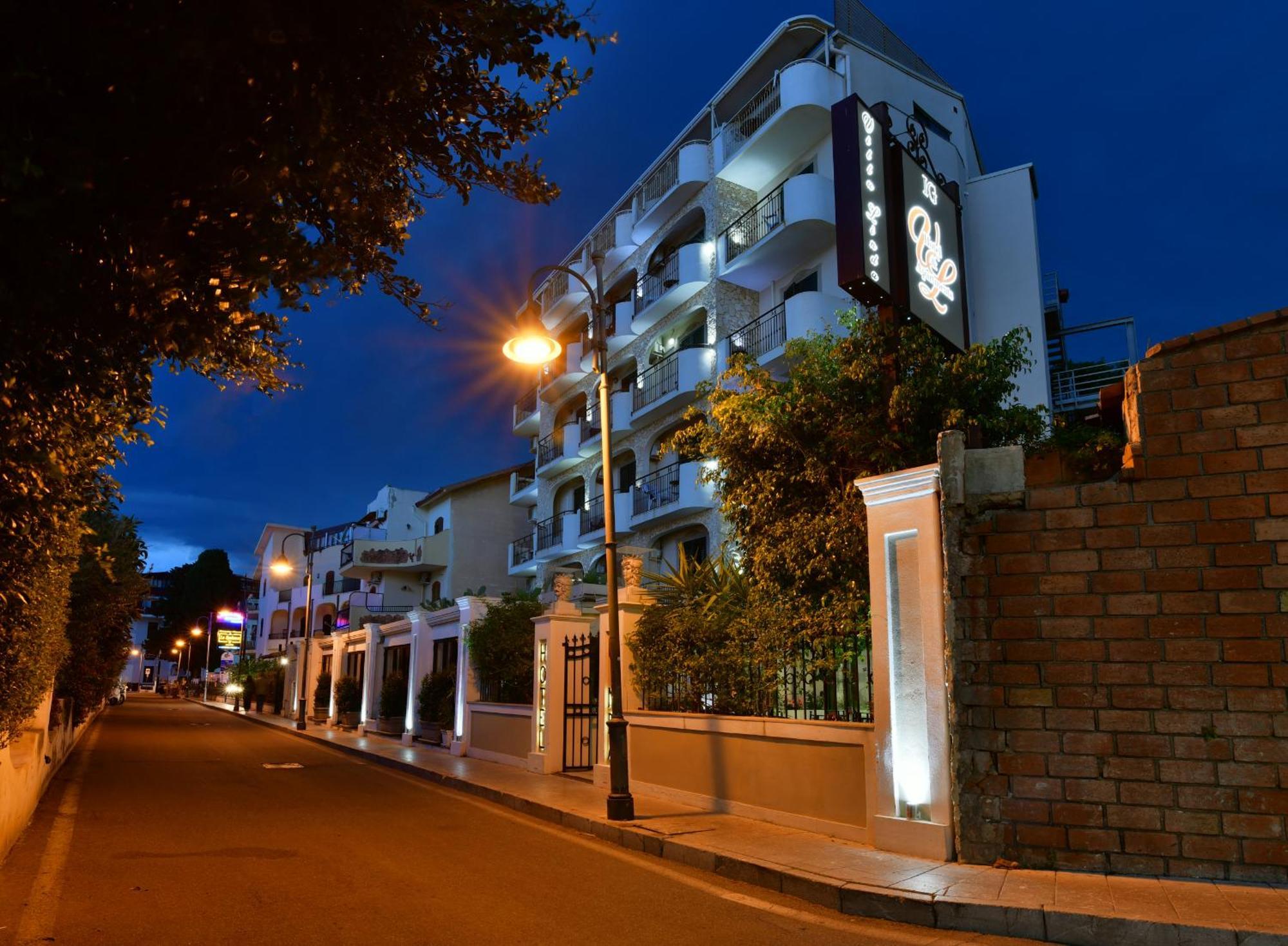 Hotel & Apartments Villa Linda Джардини-Наксос Экстерьер фото